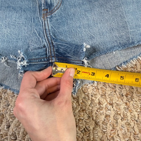 Abercrombie & Fitch The Mom Short High Rise Denim Blue 28/ 6 Raw Hem Side Slit - Picture 7 of 7